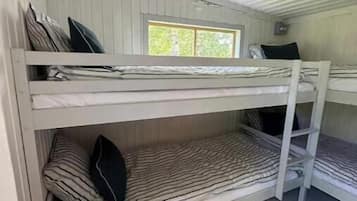 2 bedrooms, bed sheets