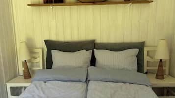 2 bedrooms, bed sheets