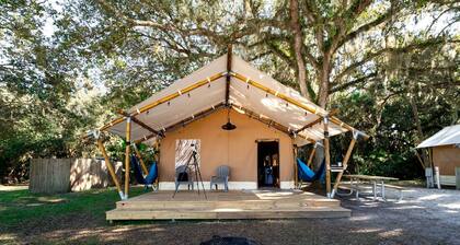 Deluxe Safari Tent with Hammocks & Fire Pit Retreat in Basinger, Florida