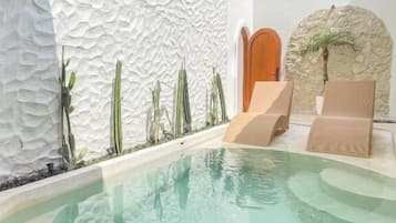 Family Room, Pool View | Pool