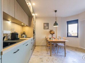 Private kitchen - Charming three-level house - 2 guests (Portbail)
