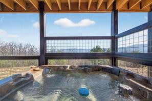 Bain à remous extérieur