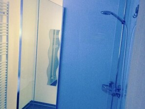Bathroom - Detached house, farm, rural tranquility (Hirtzfelden)