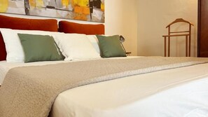 客房内保险箱、熨斗/熨衣板、免费 WiFi