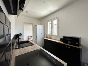 Private kitchen - Air-conditioned apartment near beach - 6 guests (Canet-Plage)