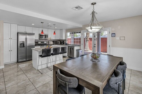 4BR Las Vegas Home with Pool, Hot Tub & Games Near Strip, UNLV & Airport