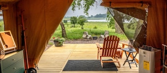 Charming Vineyard Glamping Tent with Wine Tastings near Lake Shetek in Currie, Minnesota
