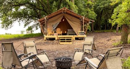 Charming Vineyard Glamping Tent with Wine Tastings near Lake Shetek in Currie, Minnesota