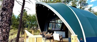Serene Glamping Retreat with Apple Orchards and Farm Animals near Quarai Ruins in Torreon, New Mexico