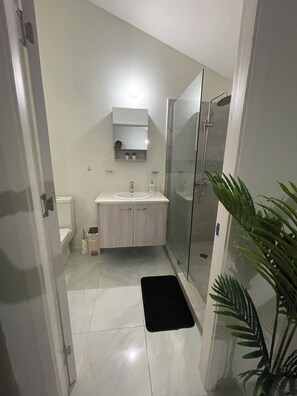 Bathroom - Discovery Bay Villa (Discovery Bay)