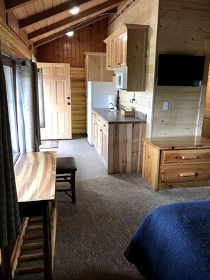 Bed sheets - Peaceful Log Cabin near Jackson Hole for an Amazing Outdoor Escape in Ashton, Idaho (Ashton)