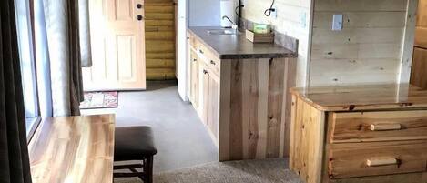 1 habitación y ropa de cama