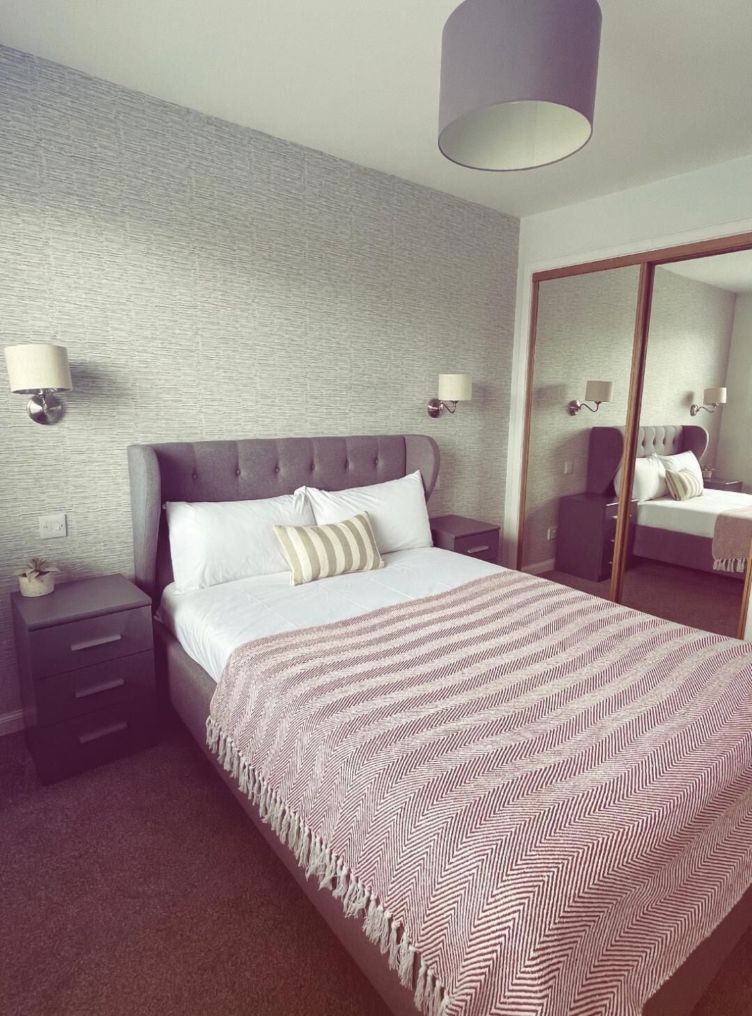 2 bedrooms, iron/ironing board, Internet, bed sheets