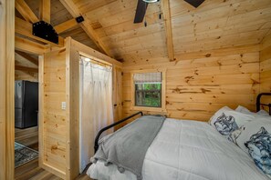 1 室のベッドルーム、アイロン / アイロン台、WiFi、ベッドシーツ