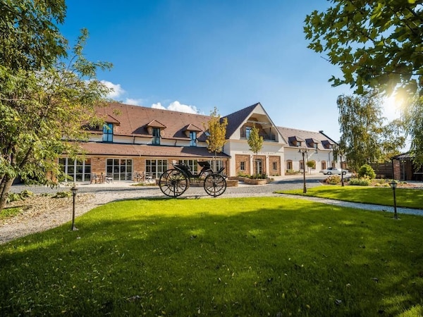 Arkady Hof Hotel & Restaurant - Stupava