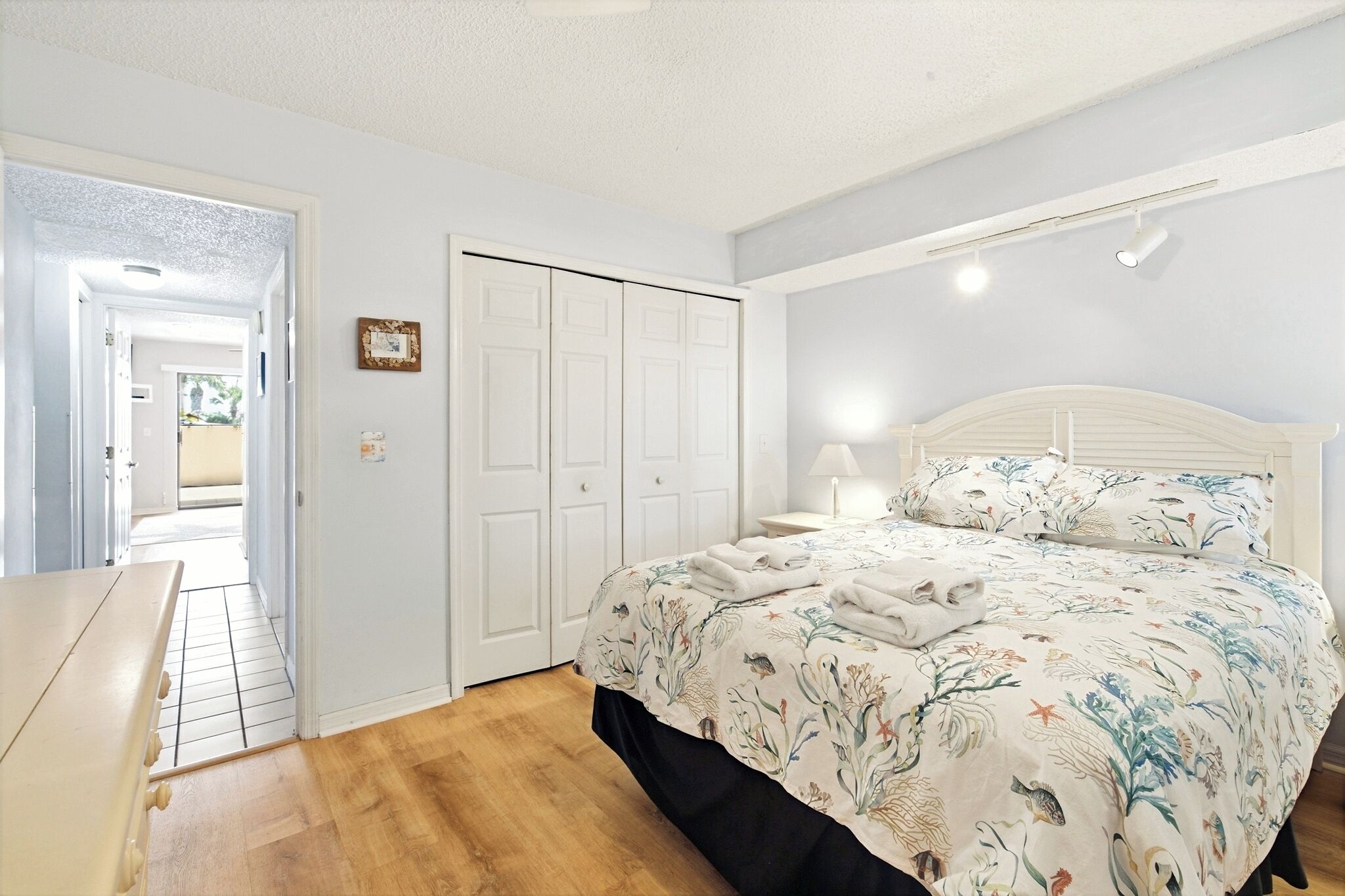 2 bedrooms, iron/ironing board, WiFi (free), bed sheets
