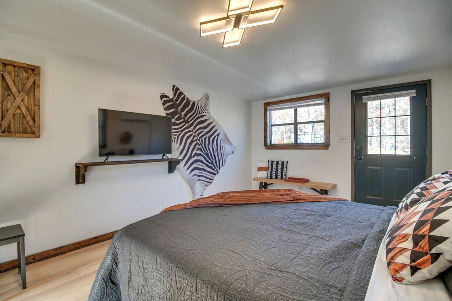1 habitación, escritorio, wifi y ropa de cama 