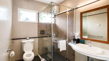 Villa (Dahlia) | Badezimmer