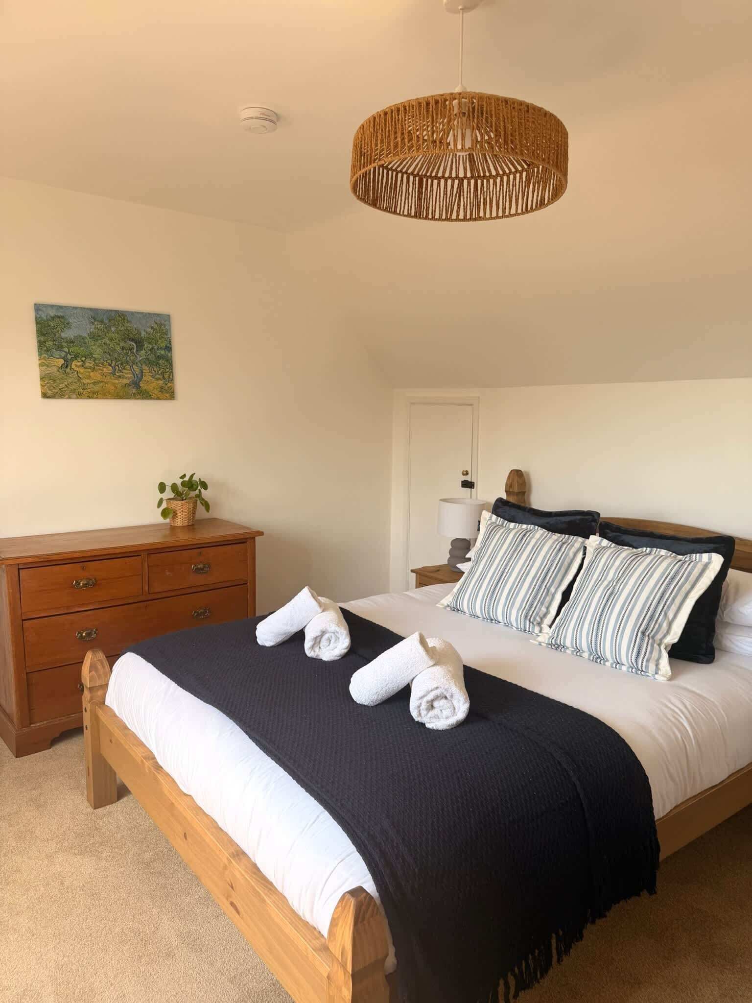 3 bedrooms, iron/ironing board, WiFi
