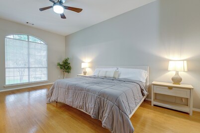 4 Mi to Toyota Stadium! Family Haven w/ Pool Oasis