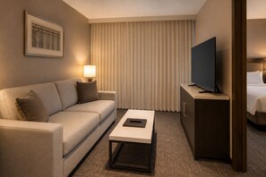 Junior Studio | Living area - Copper Bay Hotel (Toronto)