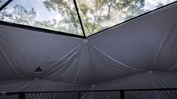 1 bedroom, desk, WiFi, bed sheets