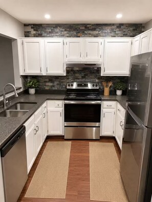 Private kitchen - Quiet peaceful calm Smyrna room (Smyrna)