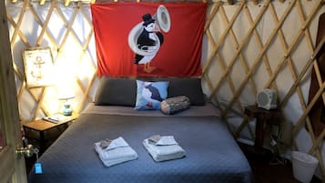 1 bedroom, WiFi, bed sheets