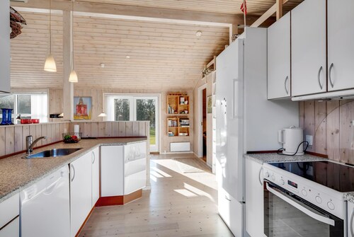 Bright holiday home with electric charger, terrace and wood-burning stove