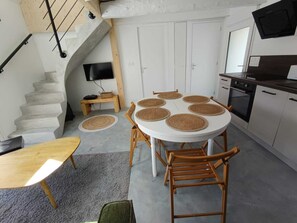 Dining - Vrbo Property (Merlevenez)