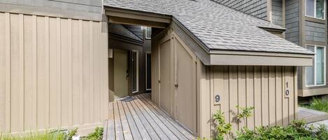 Condo, 3 Bedrooms | Exterior detail