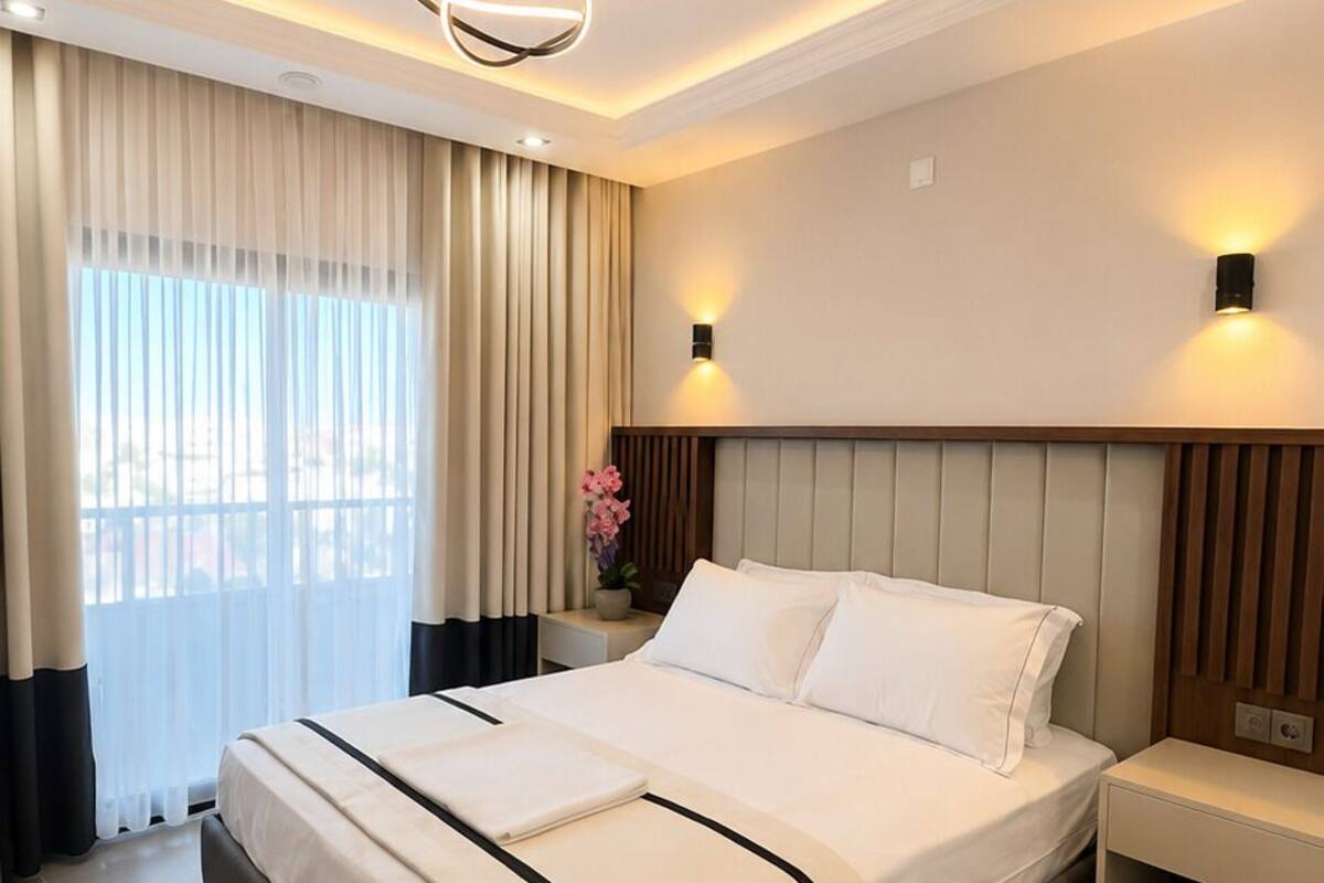 Superior One Bedroom with Balcony | Desk, WiFi (free)