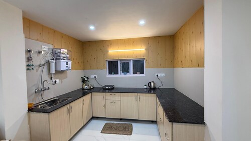 Casa ami cozy nest 2bhk apartment in charming Mussoorie for your stay