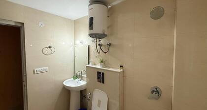 Casa ami cozy nest 2bhk apartment in charming Mussoorie for your stay