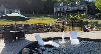 Glamping, Goats & Pool Mountainside NEAR Va Tech, RU, AT & I81, pet friendly