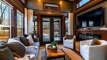 TV, fireplace, stereo