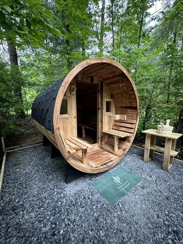 Secluded Safari Tent Getaway: Glamp in Style in Broadalbin, New York