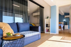Apartemen Standar, 2 kamar tidur, balkon (Neda Apt Top Floor: Terrace Views in) | 2 kamar tidur