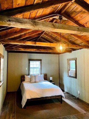 Room - Charming Cabin Retreat with Porch & Firepit Nights in Voluntown, Connecticut (Voluntown)