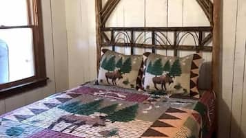 2 bedrooms, bed sheets