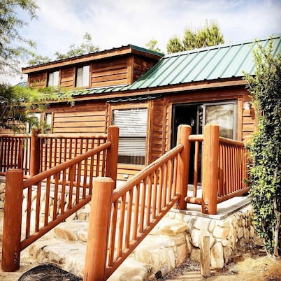 Scenic Mountain Cabin with Sierra Nevada Views on Highway 395 Near Lone Pine, California