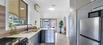 Barossa Gateway – Elizabeth Family Brick House