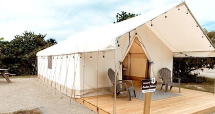 Cozy Double Safari Tent with Fire Pit in Hobe Sound, Florida