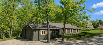 Secluded Retreat: Updated Modern Home Near Mark Twain Lake