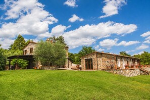 Exterior - Vrbo Property (Radicofani)