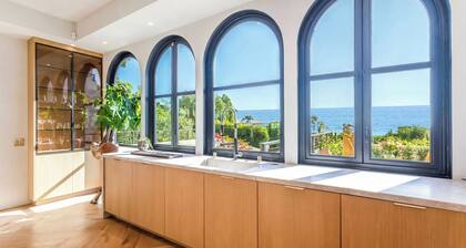 Villa Amara - Designer Malibu Estate with Ocean Views, Pool & Speakeasy