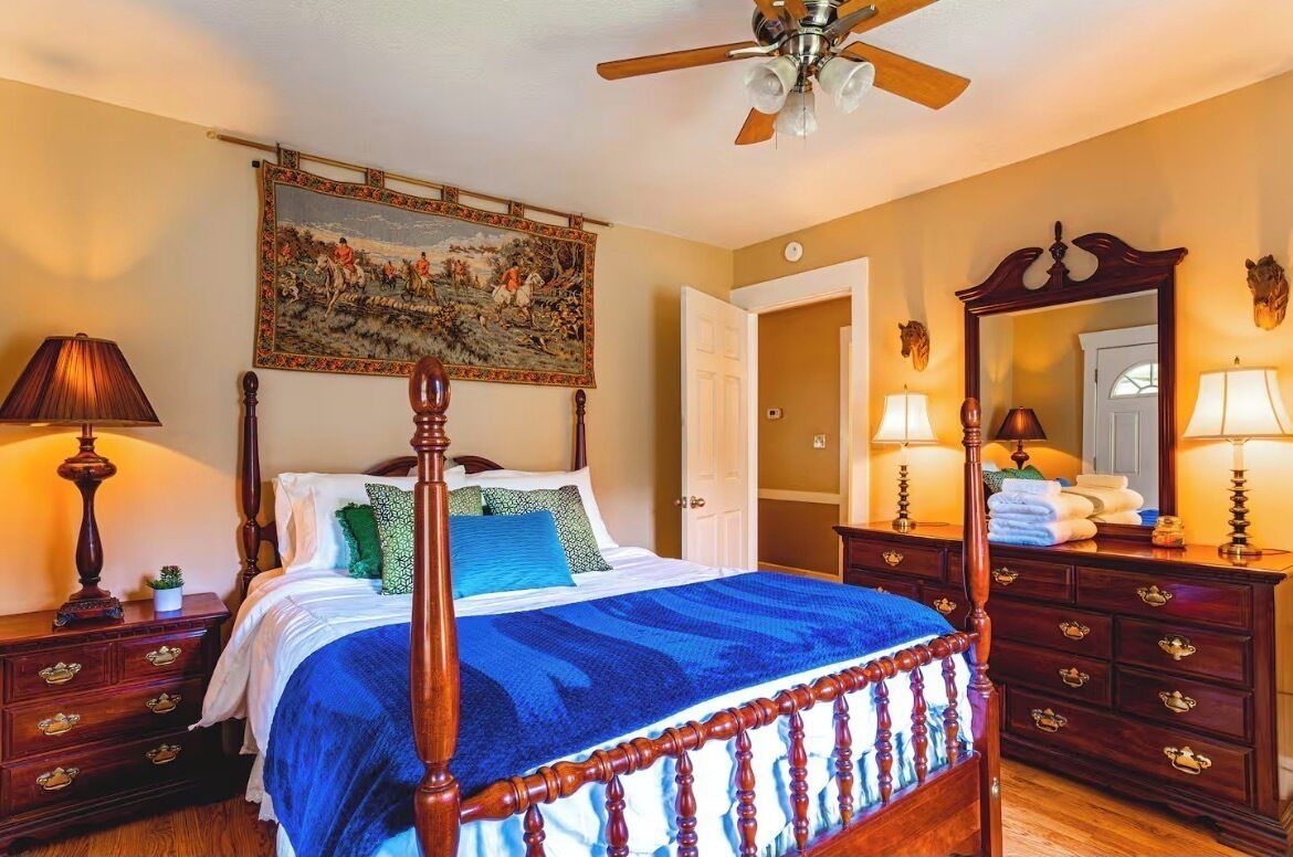 2 bedrooms, iron/ironing board, travel crib, free WiFi