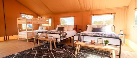 1 chambre, literie fournie