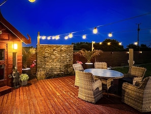 Outdoor dining - 4 Bed in Dothan, Ty Croes (oc-m44701) (Dothan)
