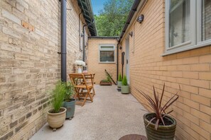 Outdoor dining - 1 Bed in Great Ayton (oc-h44914) (Great Ayton)